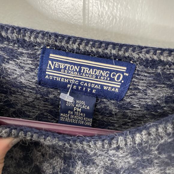Vintage Newton Trading Sweater Size Medium Petite Wool Angora Argyle Heritage - Picture 3 of 5